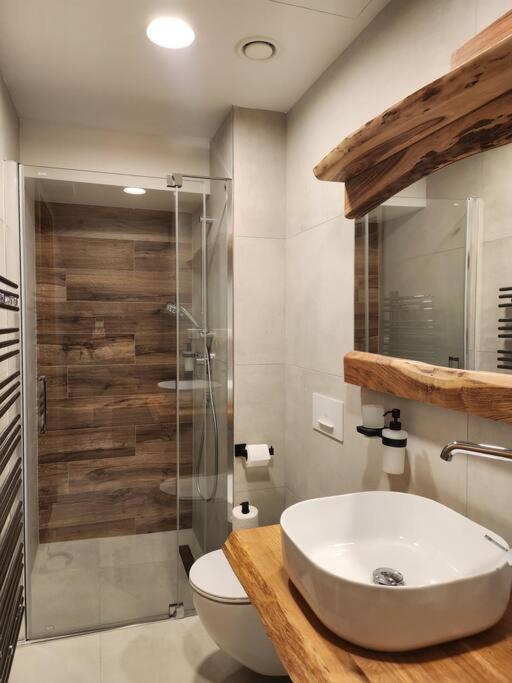Krasny Apartman Refrino Janské Lázně Exterior foto