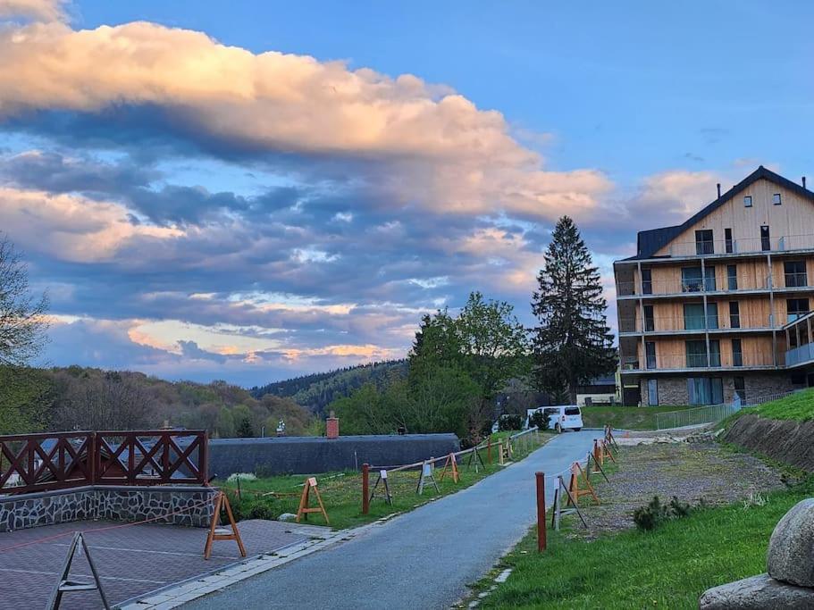 Krasny Apartman Refrino Janské Lázně Exterior foto